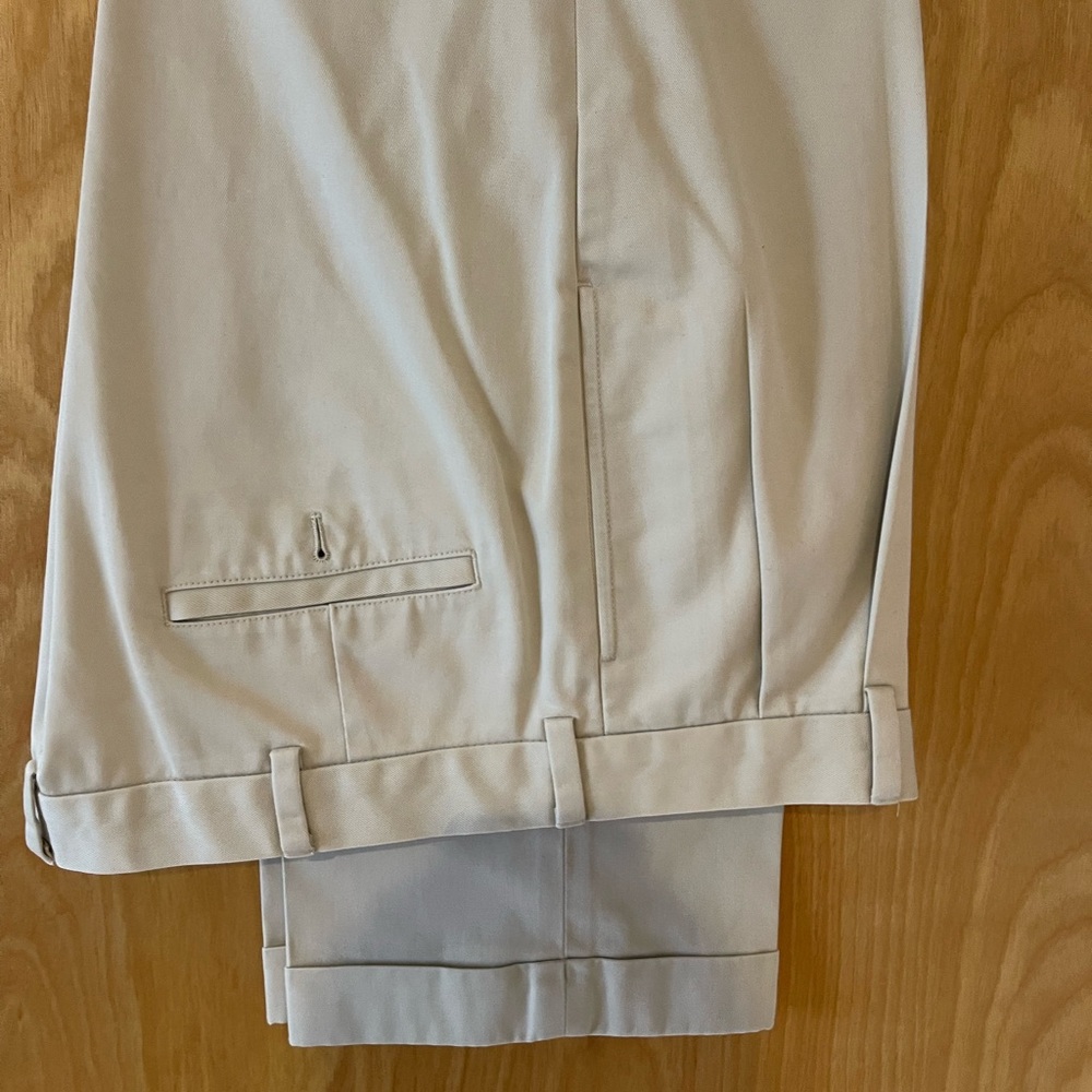 Brooks Brothers Khaki casual pants - Advantage Chinos- Elliott Fit (pleated)